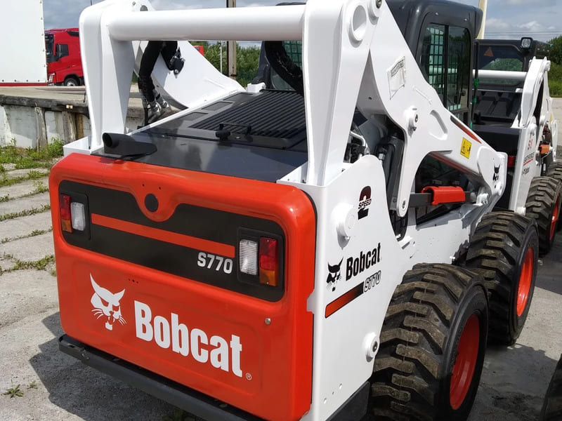 Bobcat купить bobcat pro. Бобкэт s770. Мини-погрузчик Bobcat s770. Бобкэт 770. Погрузчик Bobcat 770.